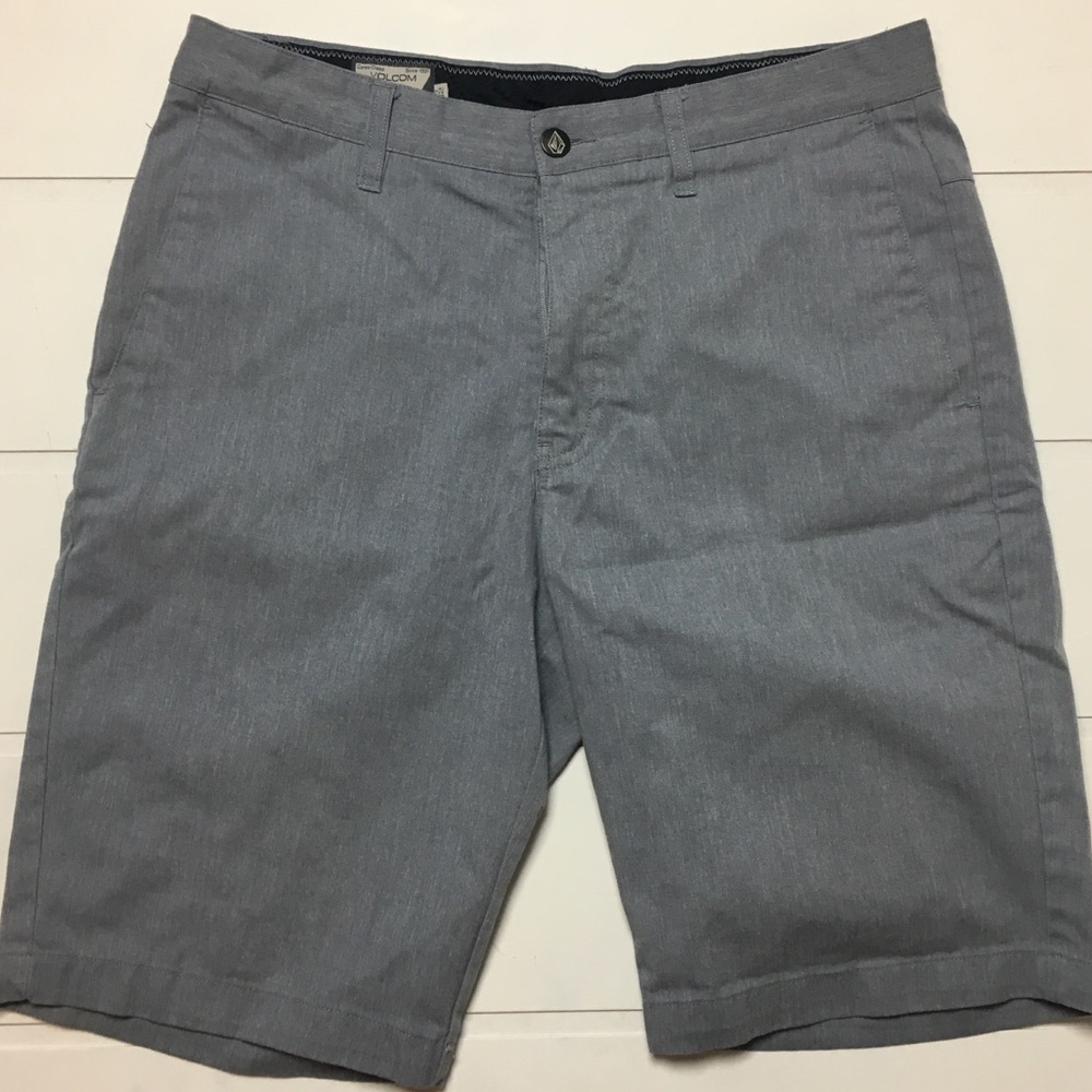 Men’s Volcom Shorts | Size 32 | Color Heather Gray